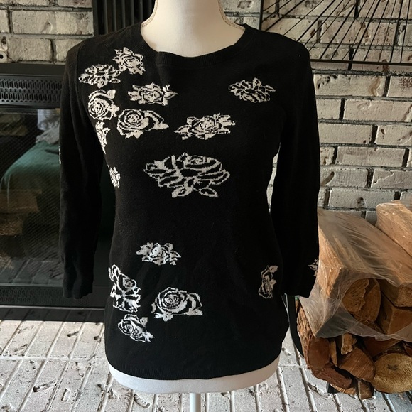 Ann Taylor Black Top with White Floral Design - Picture 1 of 2